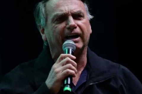 Bolsonaro diz que governo Lula ‘tem ânsia de aumentar impostos’