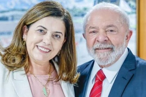 Lula leva tesoureira do PT ao funeral do papa Francisco