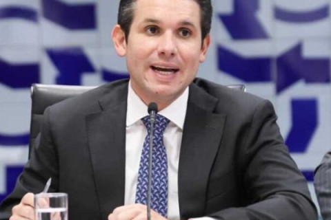 Motta diz que Câmara analisará PEC da escala 6×1: ‘Não dá para ficar vendendo sonho’