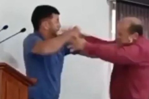 Vereadores trocam xingamentos e socos durante sessão em MT