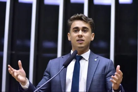 Nikolas Ferreira quer convidar Tagliaferro para esclarecimentos na Câmara