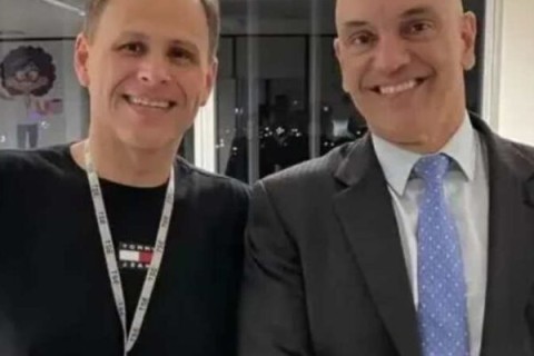 PF retira da rede mensagens privadas de ex-auxiliar de Moraes