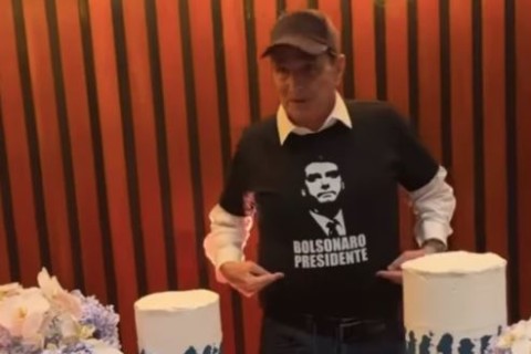 Nelson Piquet completa 73 anos e homenageia Bolsonaro em festa de aniversário