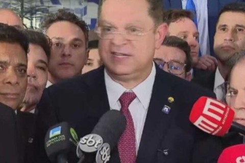 Sóstenes diz que Câmara vai pautar anistia e foro na próxima semana