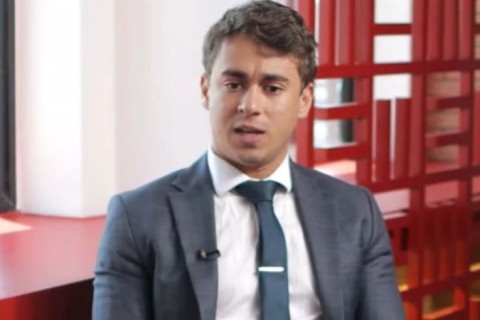 Nikolas comenta provável camisa vermelha da Seleção Brasileira