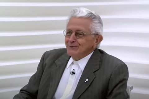 Morre Dom Angélico Sândalo Bernardino, bispo amigo de Lula Religioso casou o petista e Janja