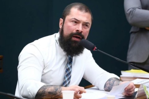 Deputado propõe dividir o Brasil: “Norte com Lula, Sul com Bolsonaro”
