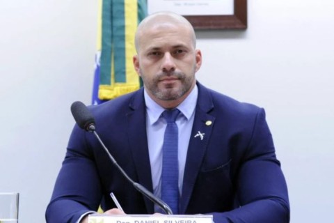 Moraes nega saída de Daniel Silveira para o Dia das Mães