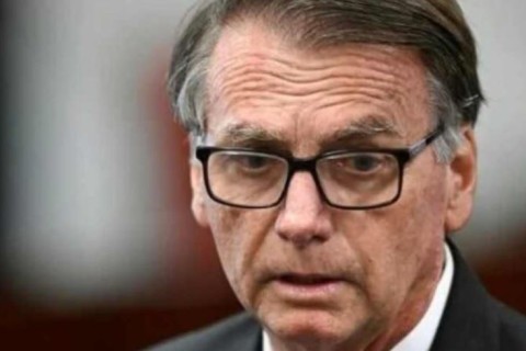 Defesa de Bolsonaro pede revogação da prisão domiciliar e denuncia ‘censura’