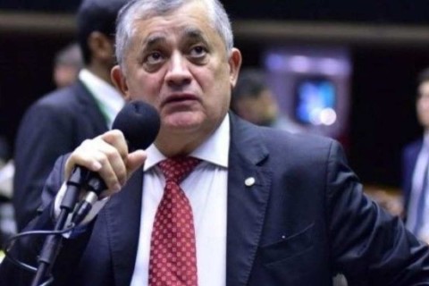 PL da Anistia: fala de Guimarães sobre discutir redução de penas do 8/1 pegou governo de surpresa