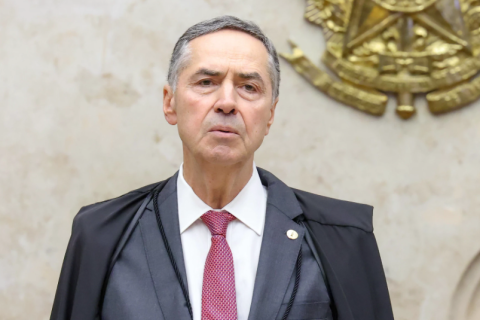 Barroso evita comentar suspensão de vistos dos EUA, mas admite: "Tratamos com muita importância"