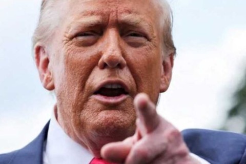 Governo Trump avalia sanções durante julgamento de Bolsonaro, segundo site UOL