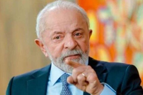 Lula assina decreto e Brasil se prepara para retaliação contra tarifaço dos EUA