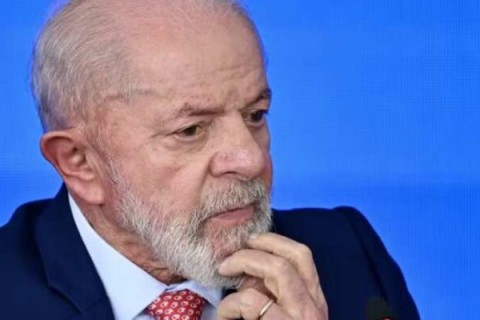 Taxa das blusinhas e polêmica do Pix lideram erros do governo Lula, aponta pesquisa