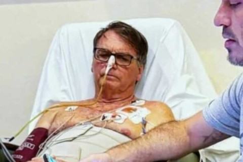 Equipe médica retira drenos do abdômen de Bolsonaro
