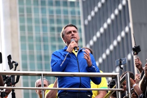 Bolsonaro denuncia armação da esquerda em discurso histórico na Paulista